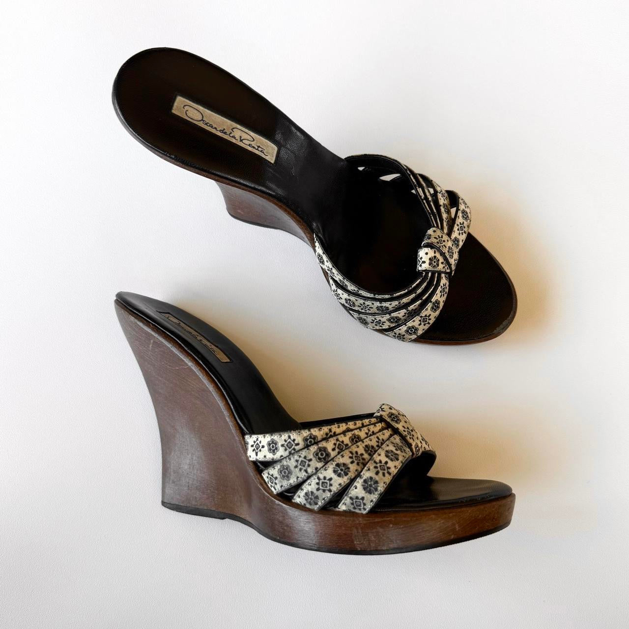 Oscar De La Renta Wedge Heels