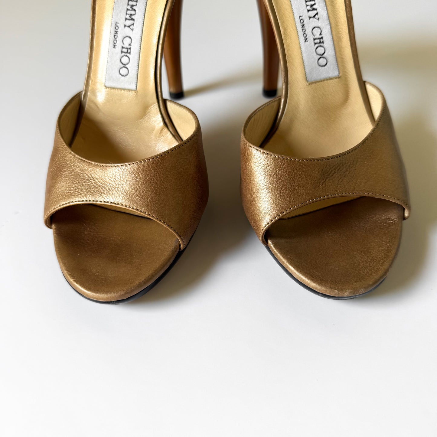 Vintage Jimmy Choo Gold Leather Sandal Heel (37)