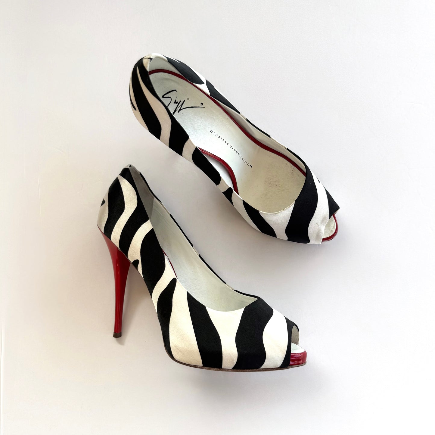Vintage Giuseppe Zanotti Zebra Print Pumps (37.5)
