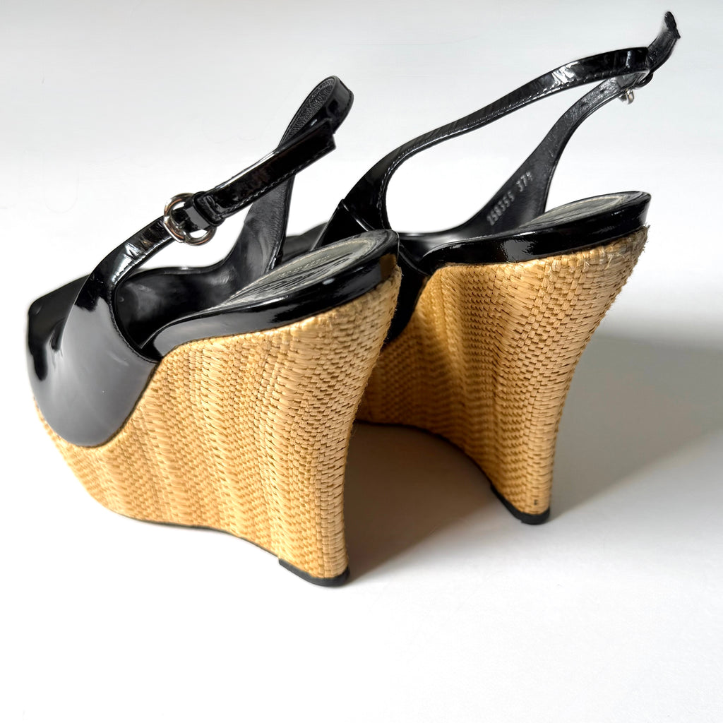 Gucci Black Patent Leather Peep Toe Raffia Platform Wedges (37.5)