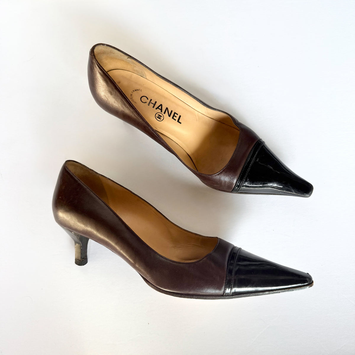 Vintage Chanel Pointed Toe Kitten Heels (37)