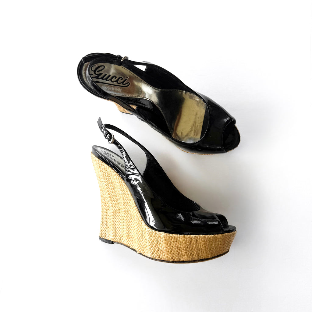 Gucci Black Patent Leather Peep Toe Raffia Platform Wedges (37.5)