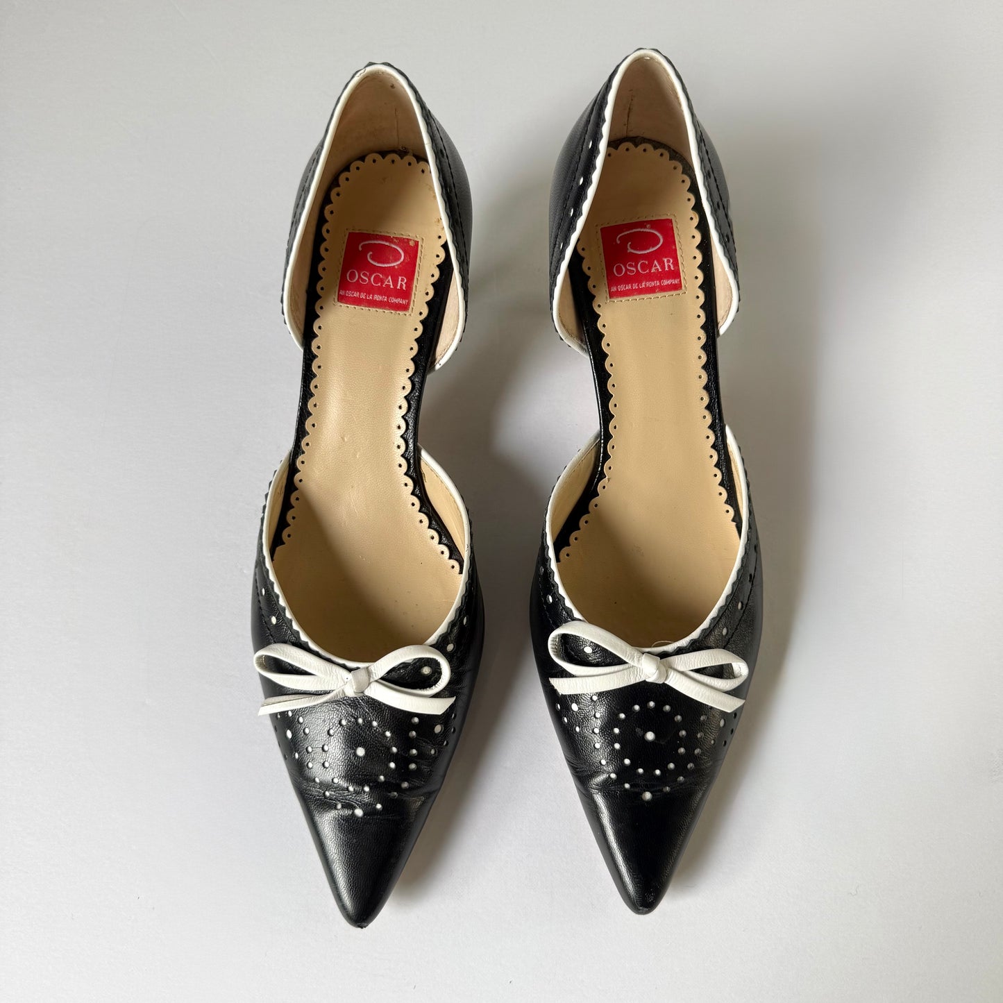 Vintage Oscar De La Renta Kitten Heels
