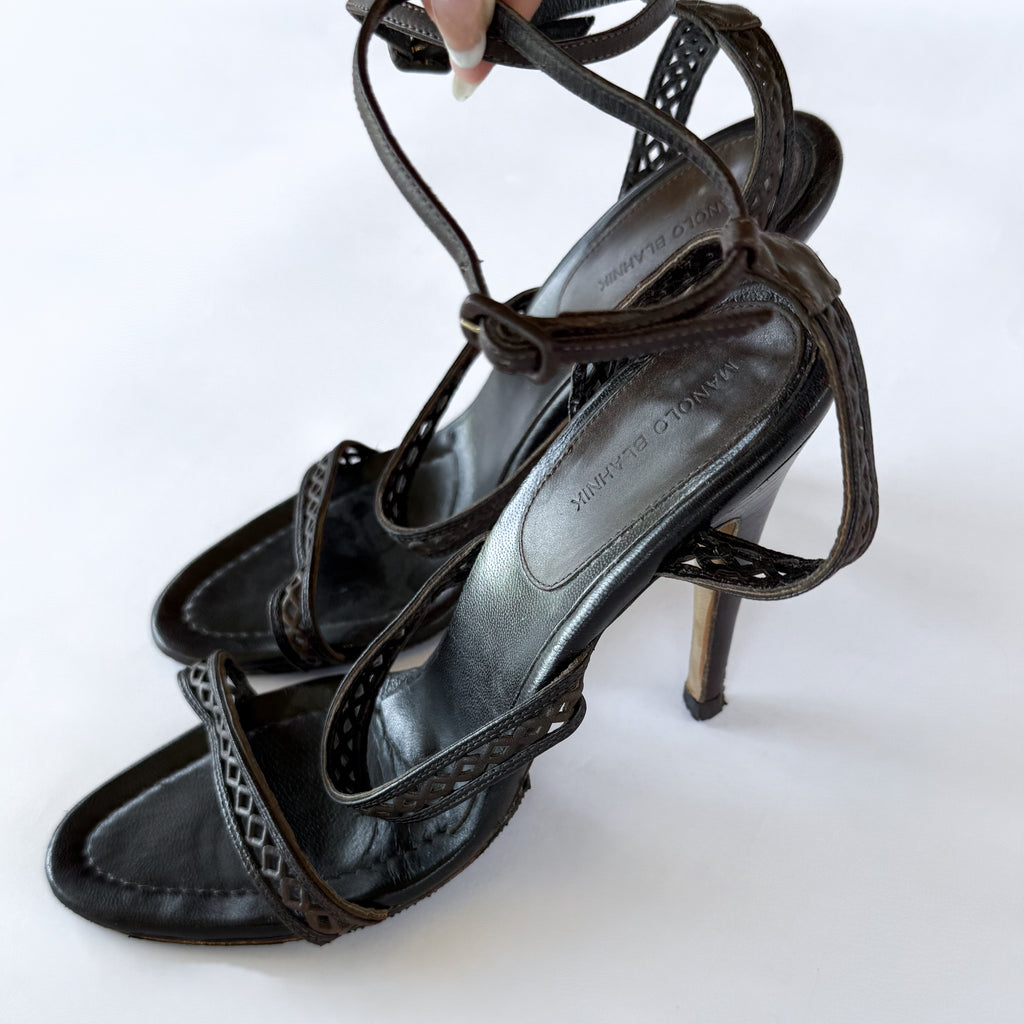 Strappy Brown Manolo Blahniks (38.5)