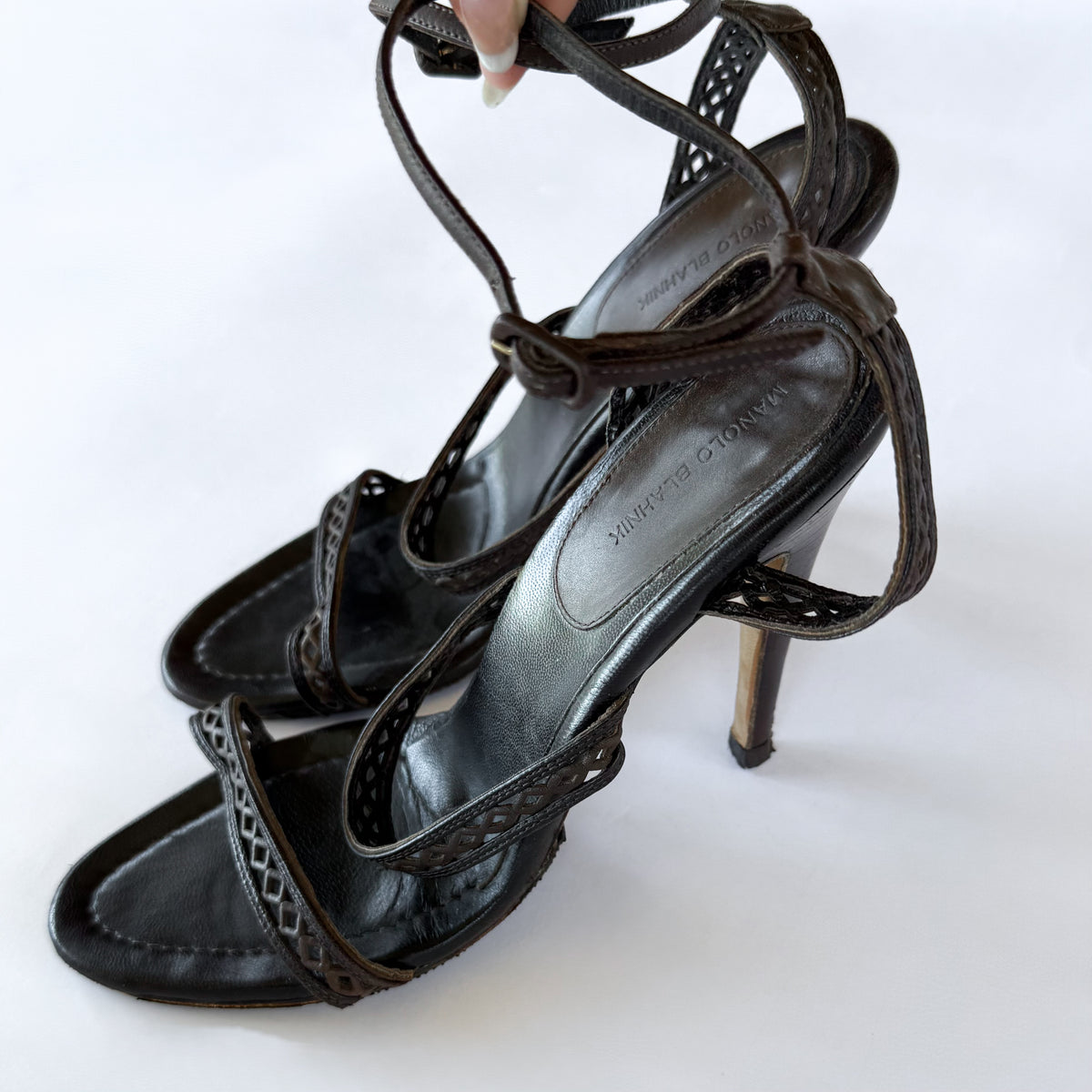 Strappy Brown Manolo Blahniks (38.5)