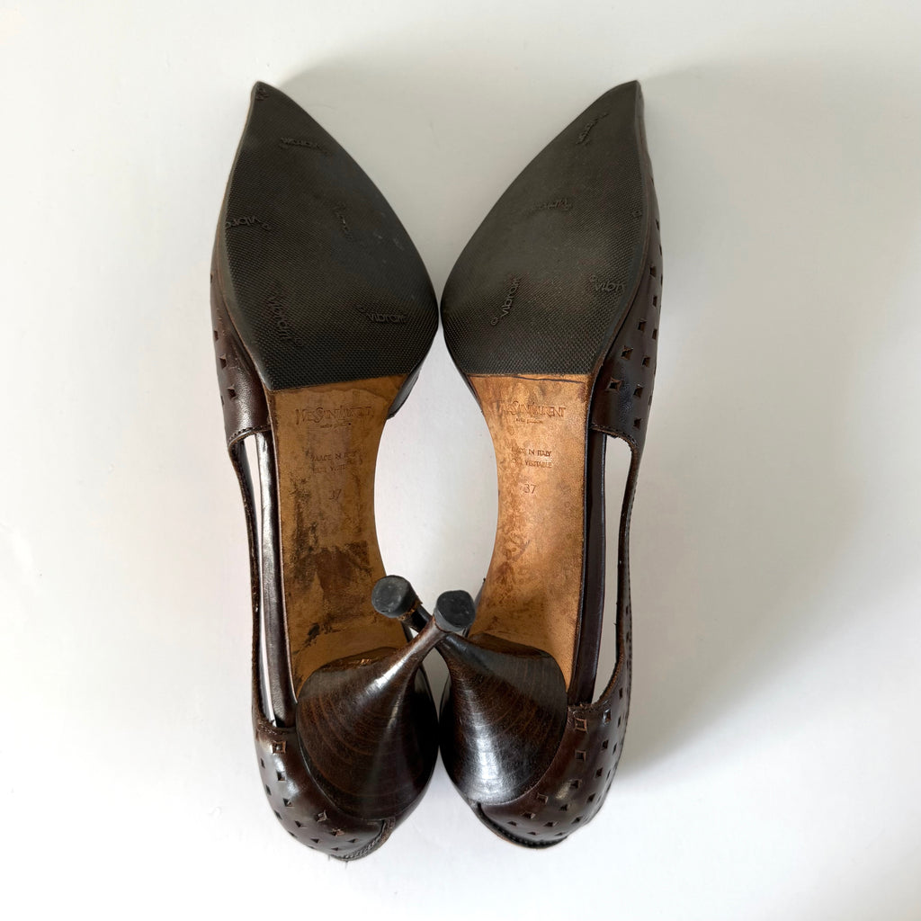 Vintage Yves Saint Laurent Pointed Toe D’Orsay Heels (37)