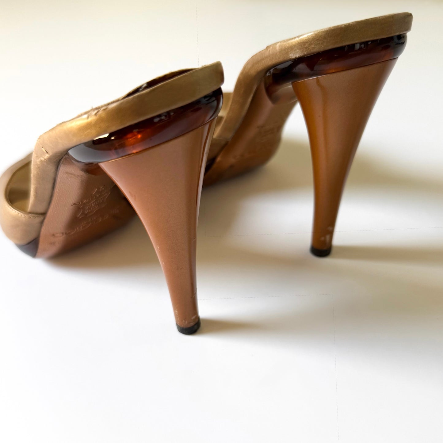 Vintage Jimmy Choo Gold Leather Sandal Heel (37)