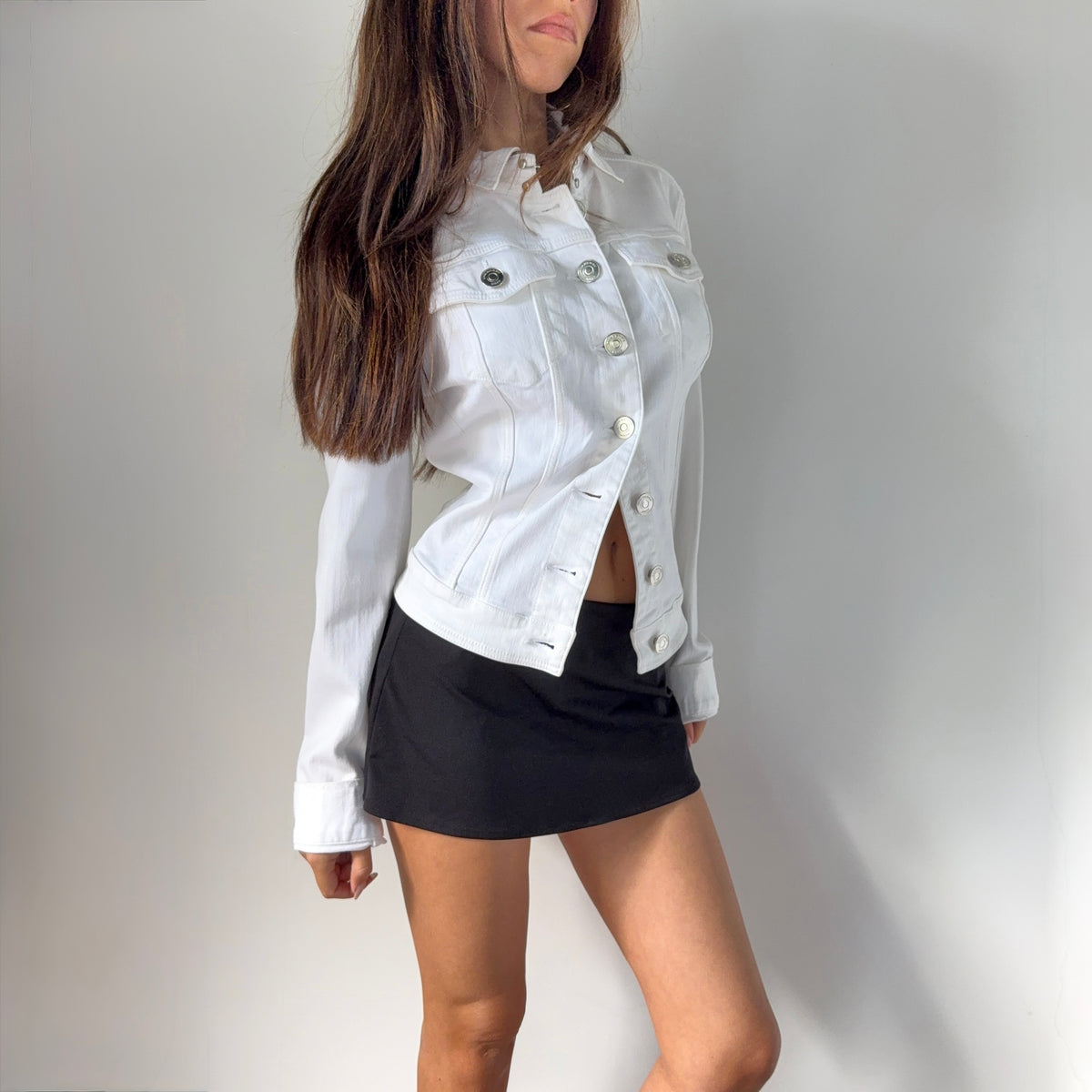 Burberry White Fitted Denim Jacket