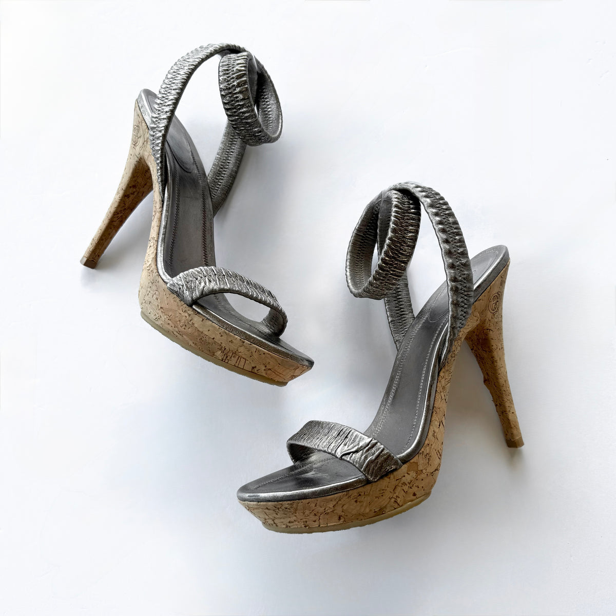 Vintage Gucci Silver Cork Platform Heels (8)