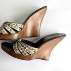 Oscar De La Renta Wedge Heels