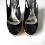 Gucci Black Patent Leather Peep Toe Raffia Platform Wedges (37.5)