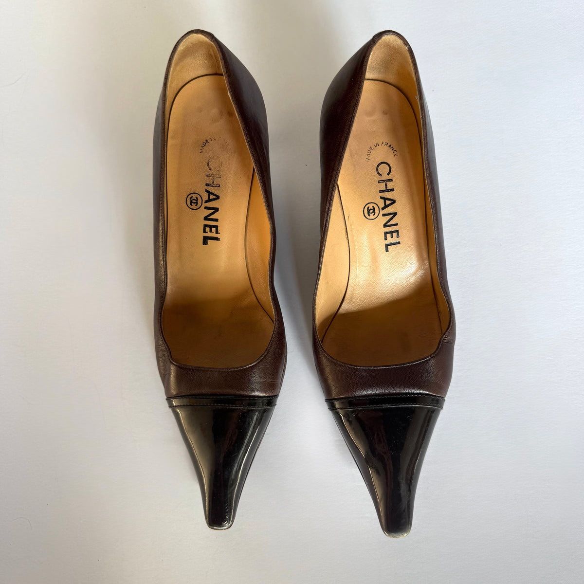 Vintage Chanel Pointed Toe Kitten Heels (37)