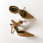 Vintage Manolo Blahnik Pointed Toe Heels (38)