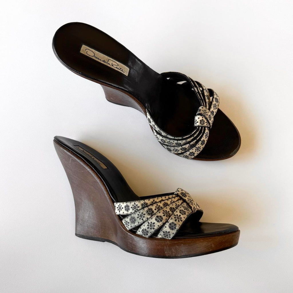 Oscar De La Renta Wedge Heels