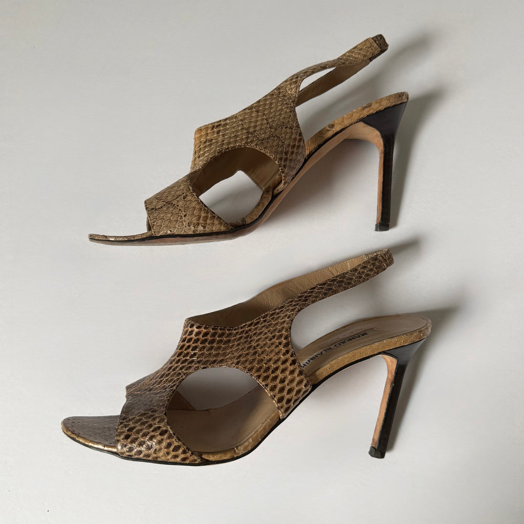 Vintage Manolo Blahnik Sandal Heels (37)